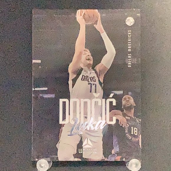 2021 Panini Luminance Luka Dončić Basketball Card!! - Picture 1 of 2